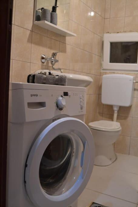 Una Apartment เซทินเจ ภายนอก รูปภาพ